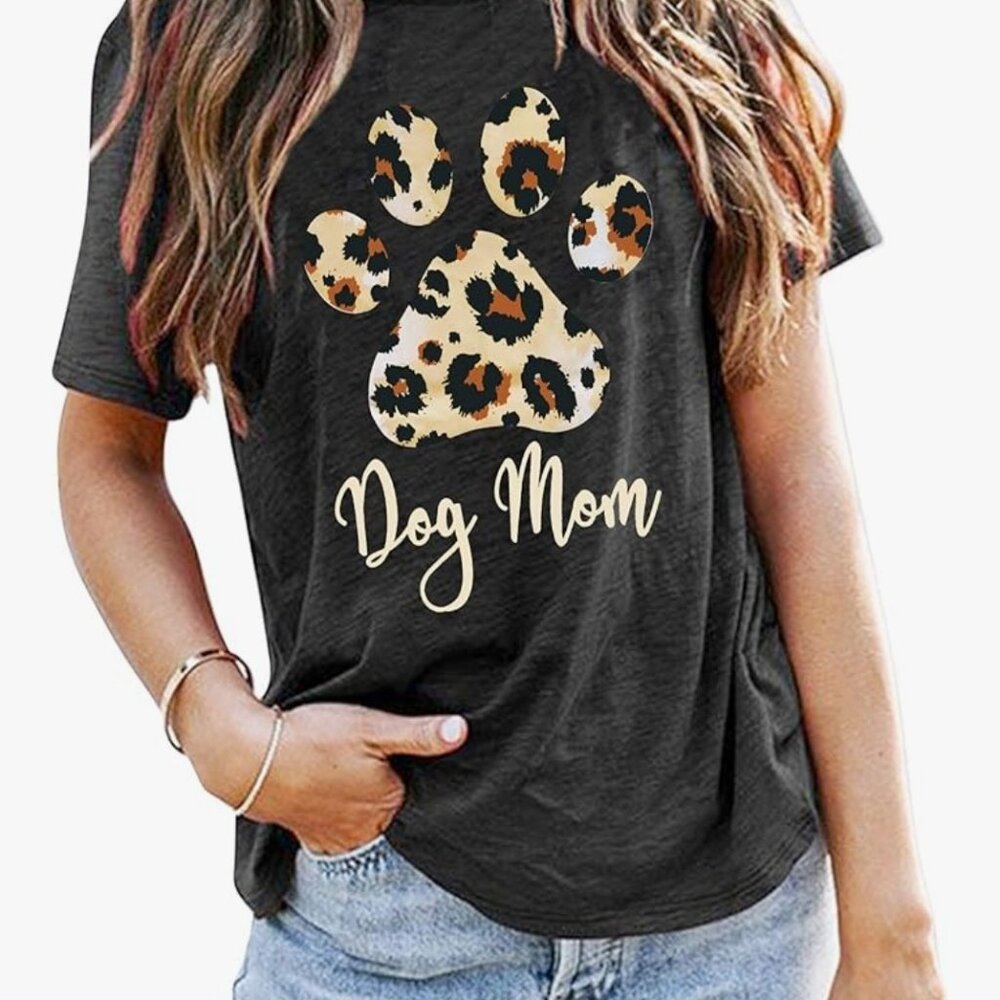Dog Mom T-shirt